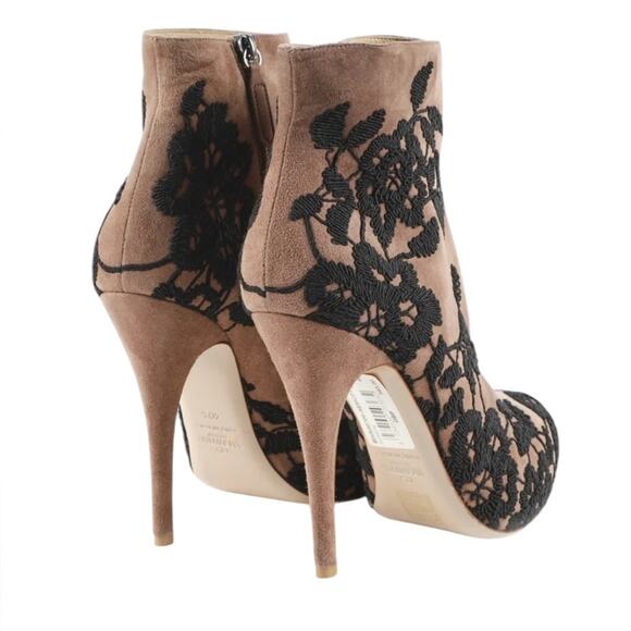 Valentino Garavani Taupe Suede Lace Embroidered Ankle Boots EU 40.5 US 10.5 - Picture 2 of 9